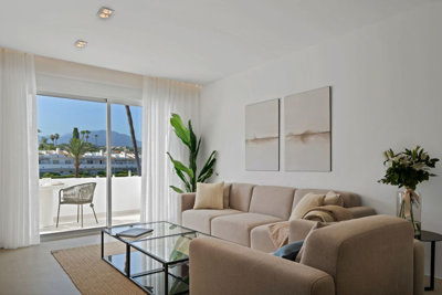 12-53013098fcab6c38b1379cd33298e050