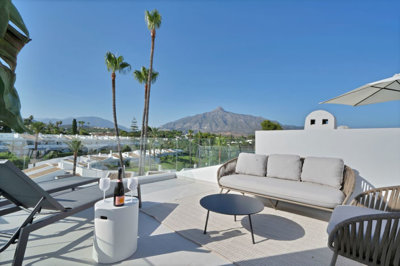 2-5bd7b9d04b45e33852eaf0ec6670150d