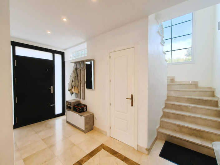 Image No.13-3 Bed Villa for sale