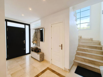 13-5fd73dea700db77384c091ca9818b1a9