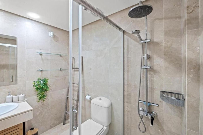 Image No.20-2 Bed Apartment for sale