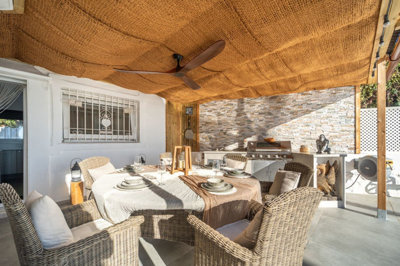 11-20939a0134ad724a8cb2a801094d15a4