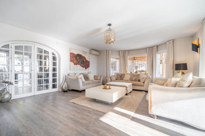 Image No.17-3 Bed Villa for sale