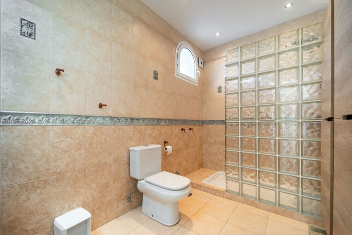 Image No.25-3 Bed Villa for sale