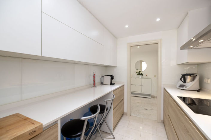 Image No.18-3 Bed Apartment for sale