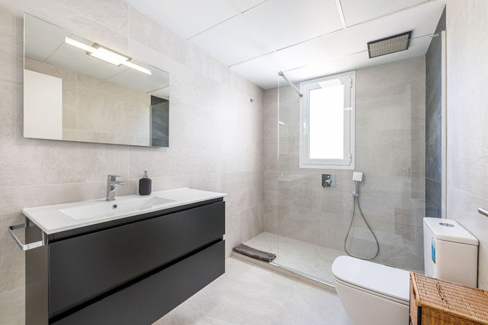 Image No.15-4 Bed Apartment for sale