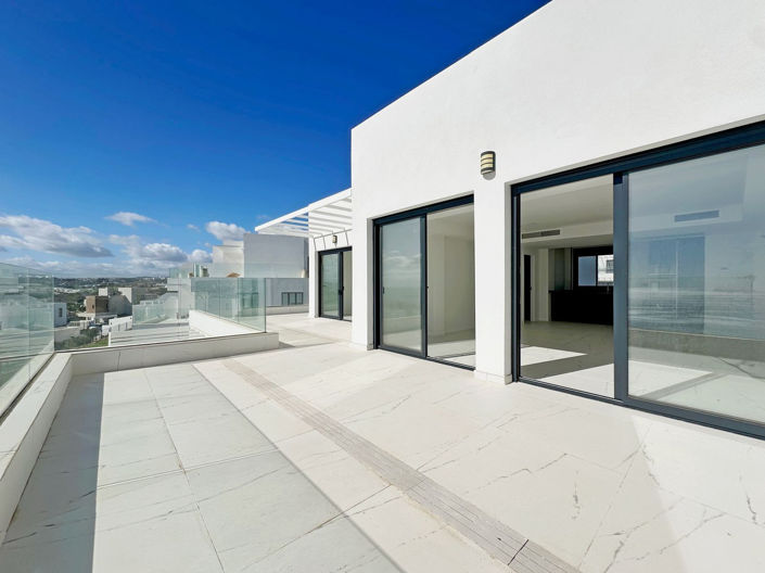 Image No.3-3 Bed Apartment for sale