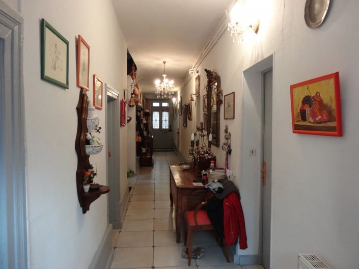 Image No.6-6 Bed House for sale