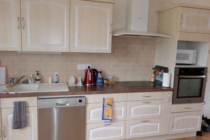 Image No.9-6 Bed Farmhouse for sale