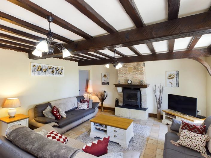 Image No.3-9 Bed House for sale