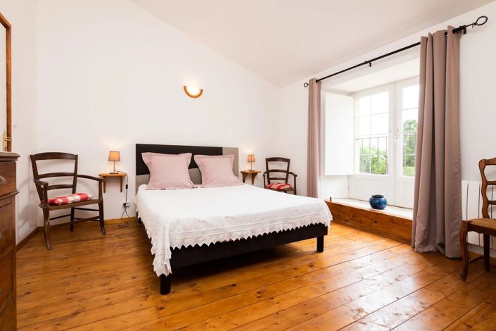 Image No.6-15 Bed House for sale