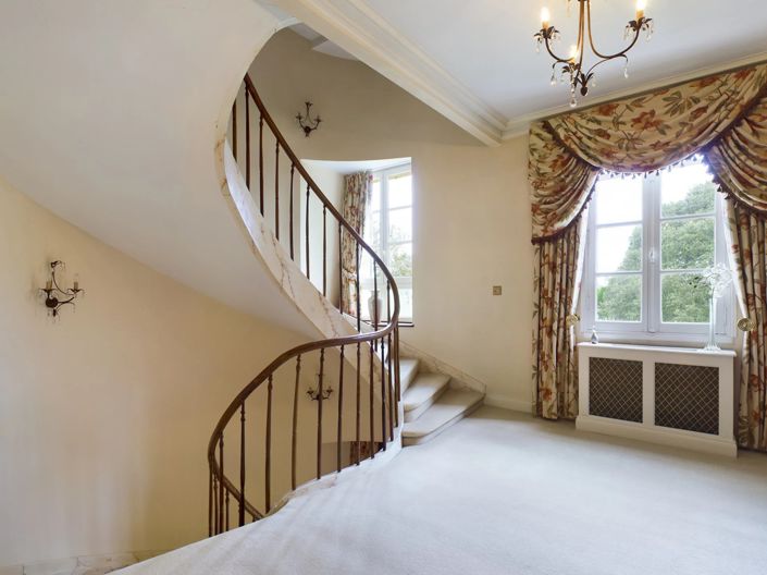 Image No.11-6 Bed House for sale