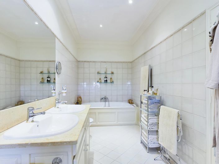 Image No.14-6 Bed House for sale