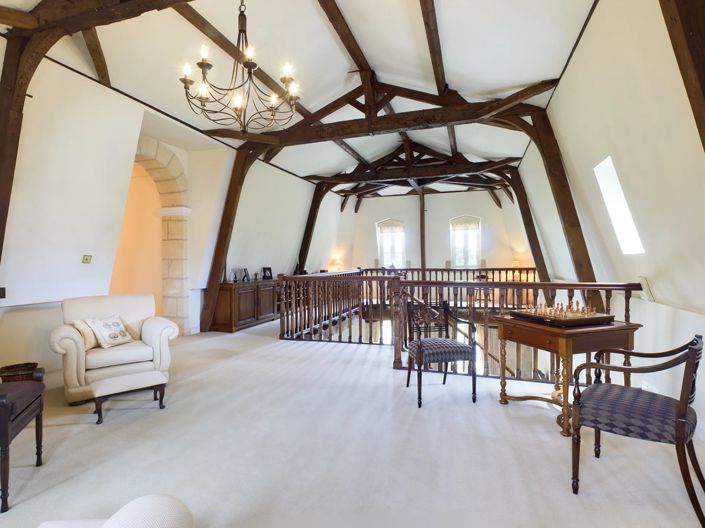 Image No.6-6 Bed House for sale