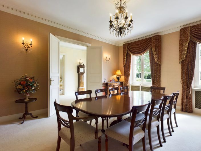 Image No.8-6 Bed House for sale