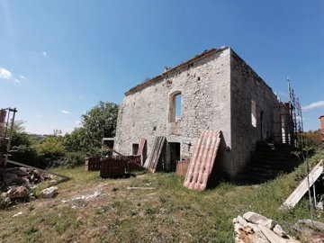 1 - Lacour, House