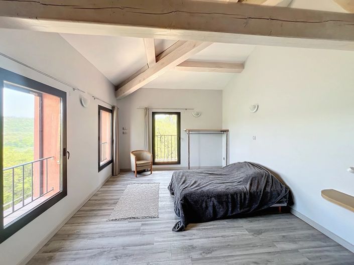 Image No.11-12 Bed House for sale