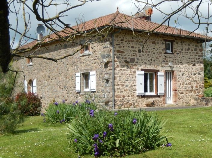 Image No.11-7 Bed House for sale