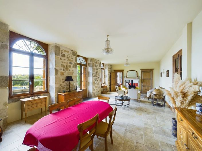 Image No.3-7 Bed House for sale