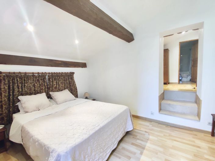 Image No.13-7 Bed House for sale