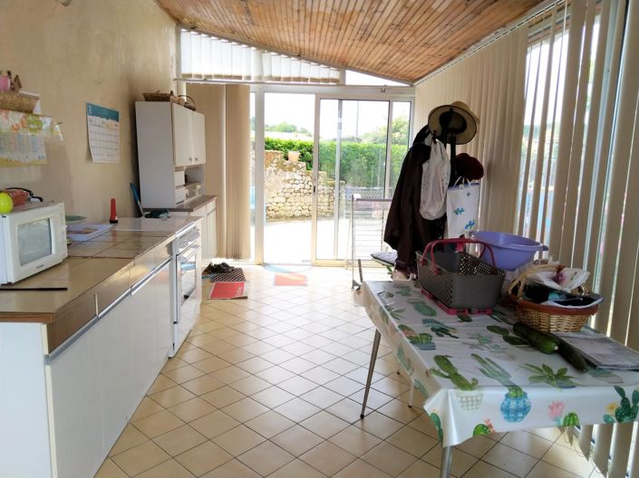 Image No.5-5 Bed House for sale