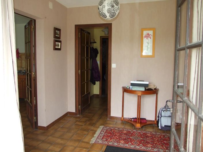Image No.8-5 Bed House for sale