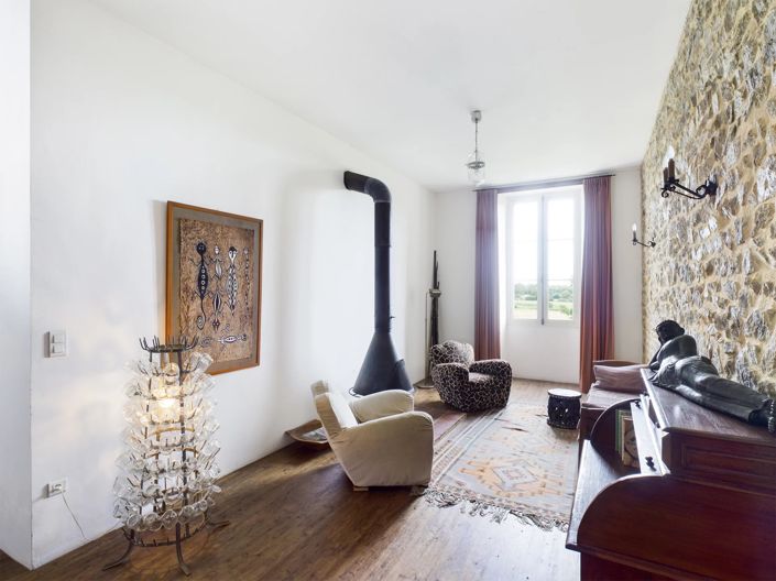 Image No.8-9 Bed House for sale