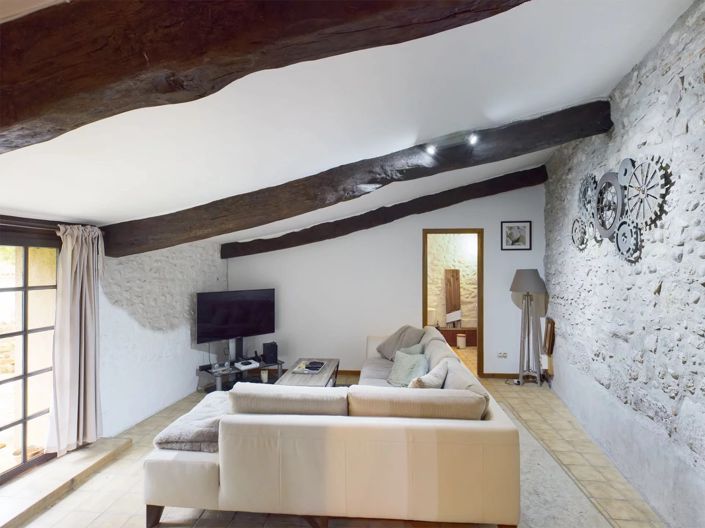 Image No.7-3 Bed House for sale