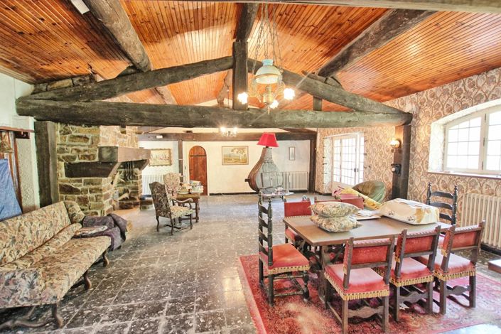 Image No.11-6 Bed House for sale