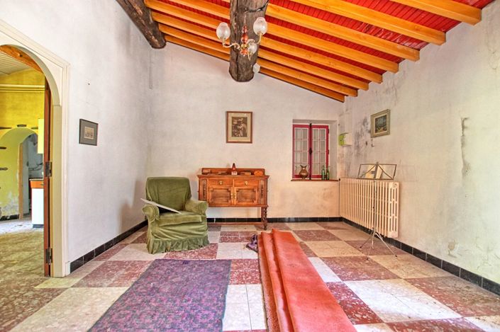 Image No.12-6 Bed House for sale