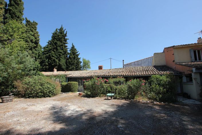 Image No.3-6 Bed House for sale