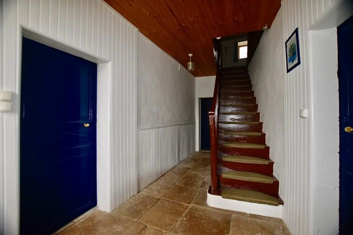 Image No.6-7 Bed Village House for sale