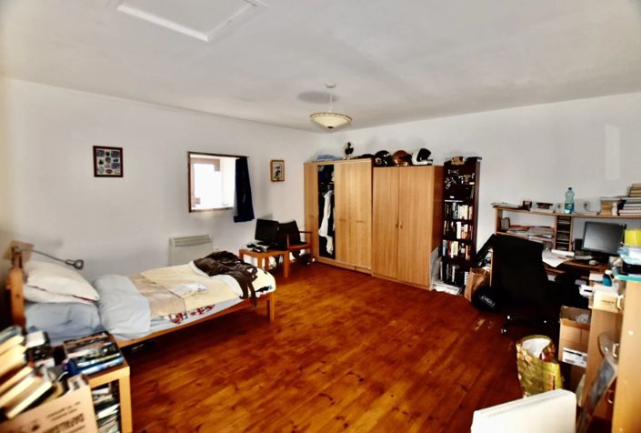 Image No.9-7 Bed Village House for sale