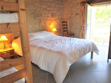 0c8865908933d7a83dd2a3cd8c95ad95732fbe579f150