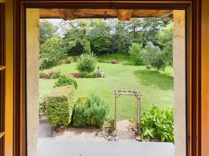 Image No.2-3 Bed Village House for sale