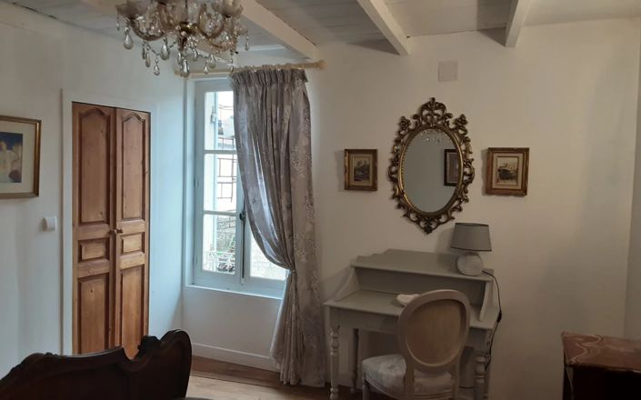 Image No.11-2 Bed House for sale