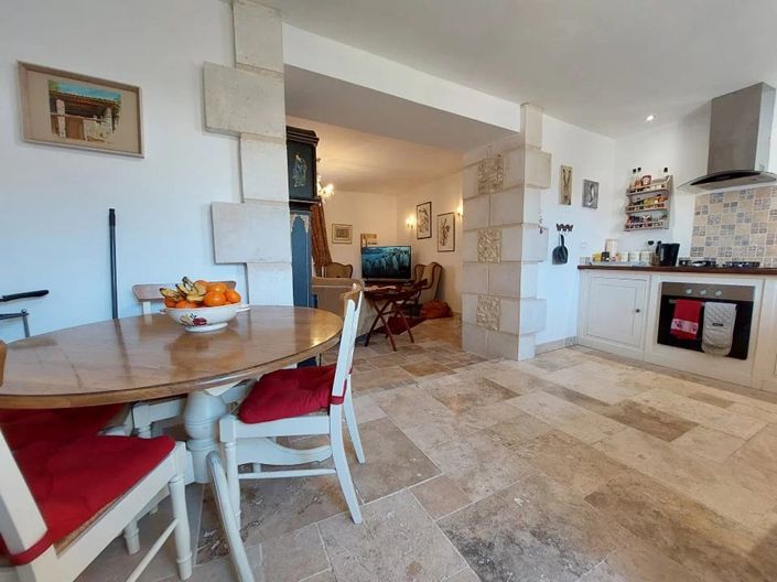 Image No.5-2 Bed House for sale