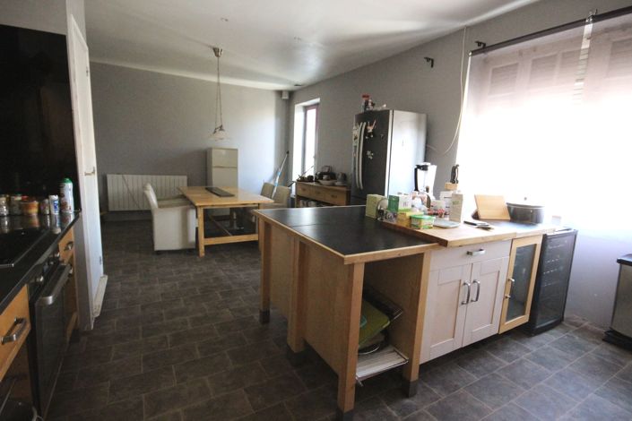 Image No.3-5 Bed Commercial for sale