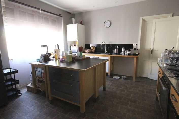 Image No.4-5 Bed Commercial for sale