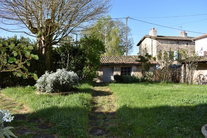 Image No.2-6 Bed House for sale