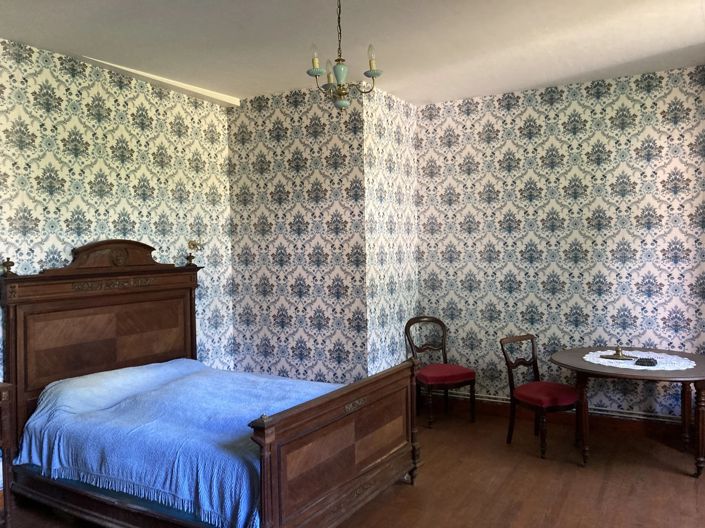 Image No.12-5 Bed House for sale