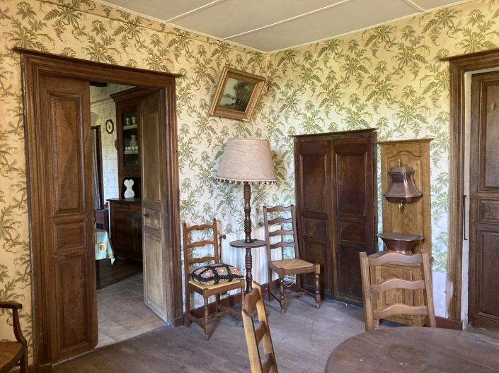 Image No.9-5 Bed House for sale