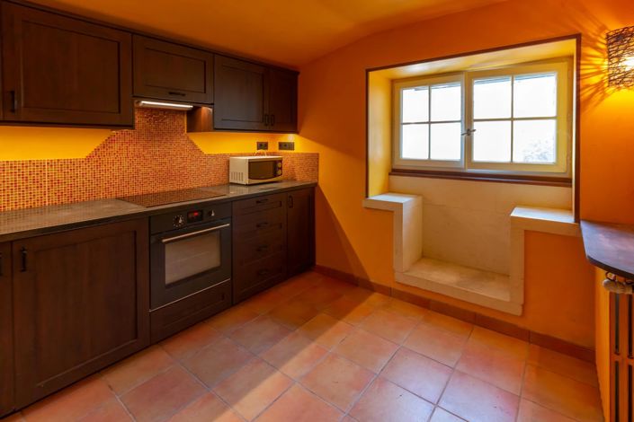 Image No.11-4 Bed House for sale