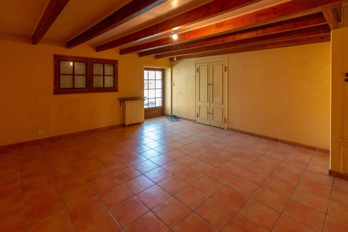 Image No.12-4 Bed House for sale