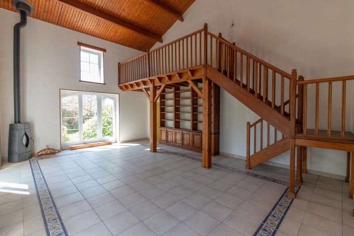 Image No.9-4 Bed House for sale