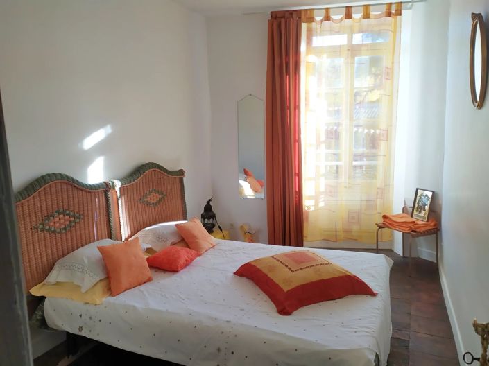 Image No.10-10 Bed House for sale