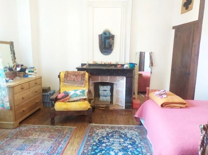 Image No.13-10 Bed House for sale