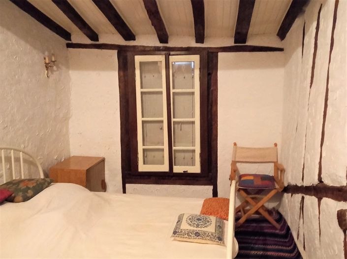 Image No.15-10 Bed House for sale