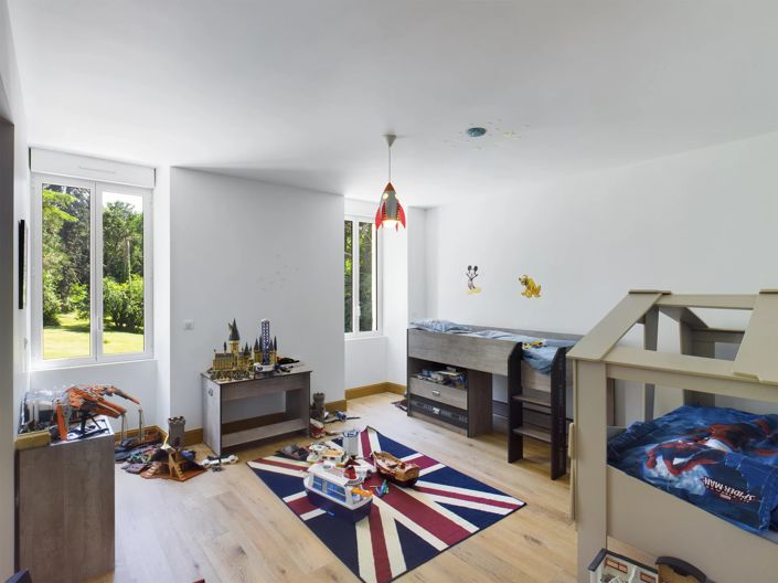 Image No.11-9 Bed House for sale