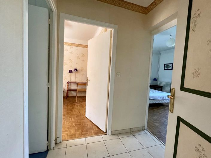 Image No.12-7 Bed House for sale